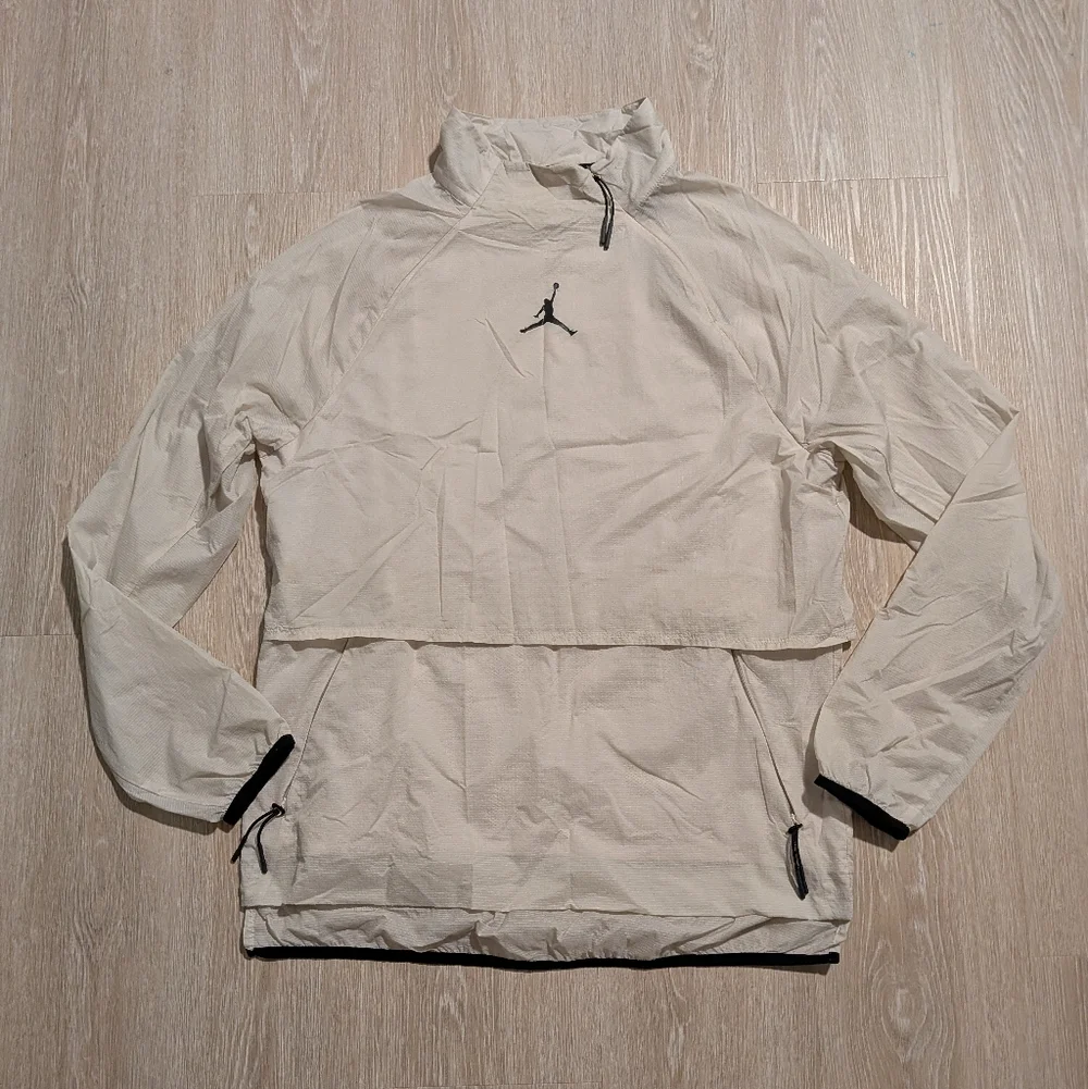 Jordan Jacket Men's Medium Windbreaker Spell Out Pockets Lightweight - Picture 3 of 10